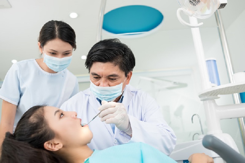 Ngăn chặn các tác hại của niềng răng bằng việc thăm khám đúng kỳ hạn