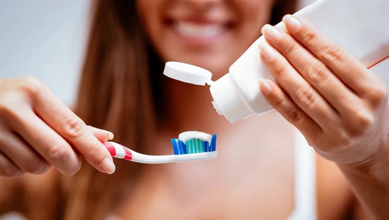 Bạn cần vệ sinh răng miệng thật sạch để đảm bảo tình trạng viêm nha chu không trầm trọng hơn