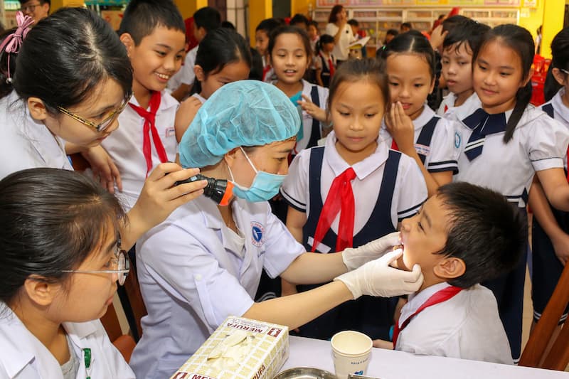 Nha khoa học đường vẫn đang là dấu chấm hỏi lớn của ngành nha khoa Việt