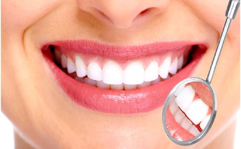 Trồng răng nanh bằng răng sứ đảm bảo được độ thẩm mỹ, khả năng ăn nhai