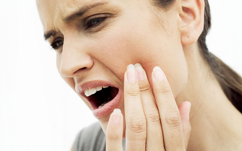 Đau răng gây ảnh hưởng rất lớn tới việc ăn nhai hàng ngày