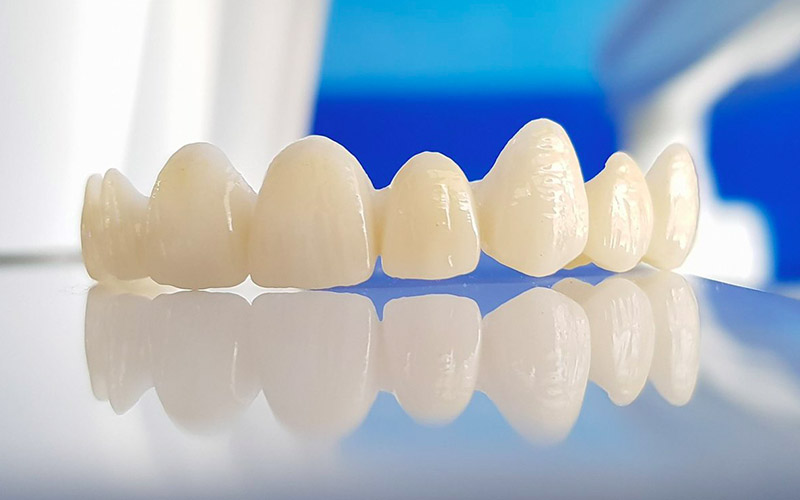 Răng sứ Zolid được sản xuất bằng công nghệ hiện đại