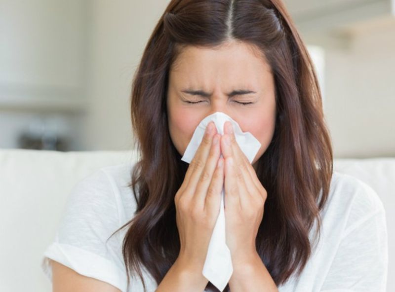 Dị ứng hoặc cảm lạnh là một trong những nguyên nhân gây ra chứng thở miệng