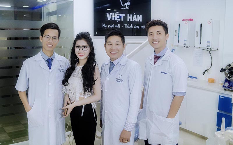 Nha khoa Việt Hàn quy tụ đội ngũ bác sĩ nha khoa giàu kinh nghiệm