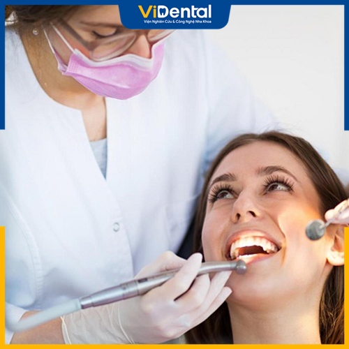 Viêm lợi sau bọc răng sứ có thể gây biến chứng nếu không chữa kịp thời