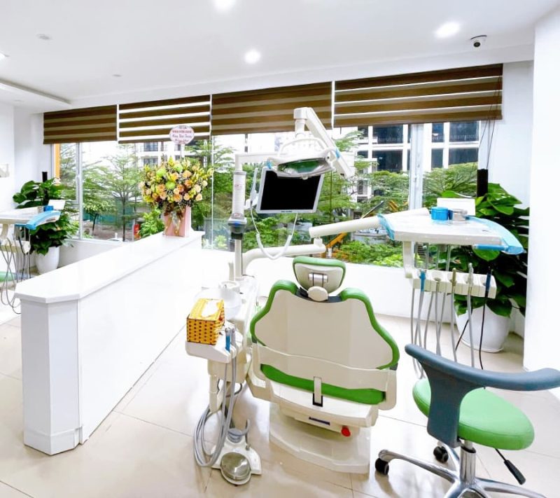 Nha khoa Việt Smile niềng răng thẩm mỹ được nhiều người đánh giá cao về chất lượng dịch vụ