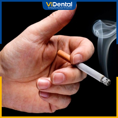 Không nên sử dụng thuốc lá để bảo vệ răng sứ tốt hơn