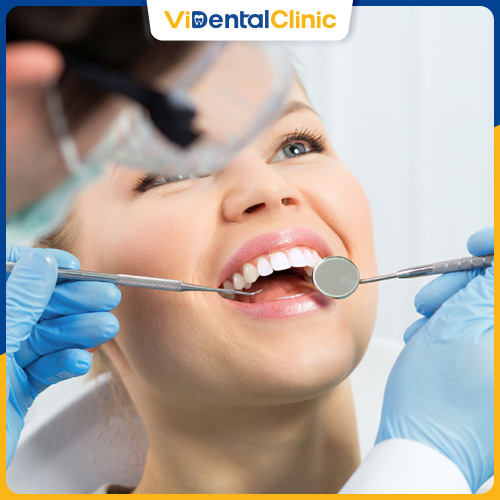 Chuyên môn của bác sĩ điều trị là yếu tố ảnh hưởng tới giá bọc răng